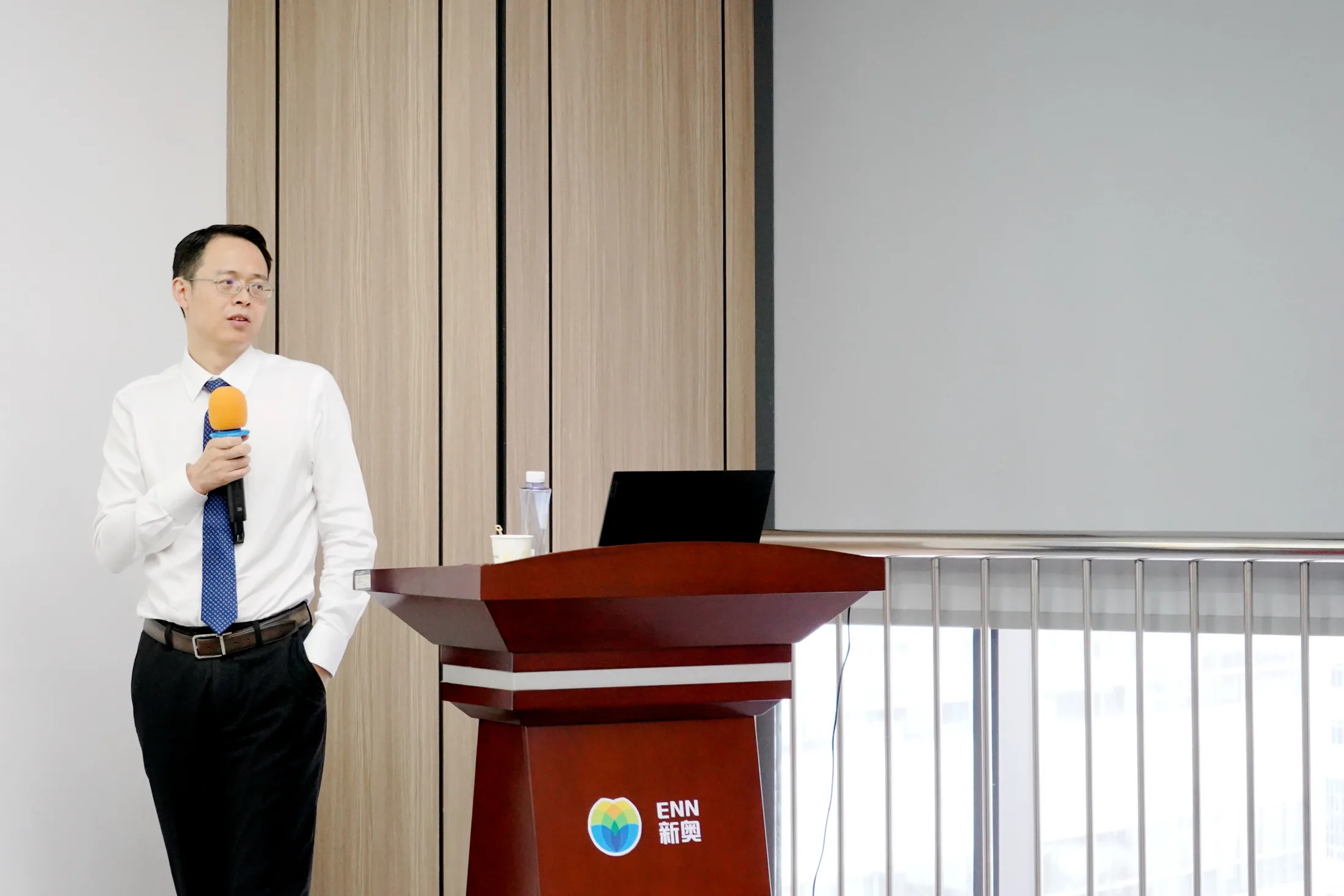 云亭资讯|李舒律师应邀为新奥集团作公司治理和管理合规系列培训相关图片